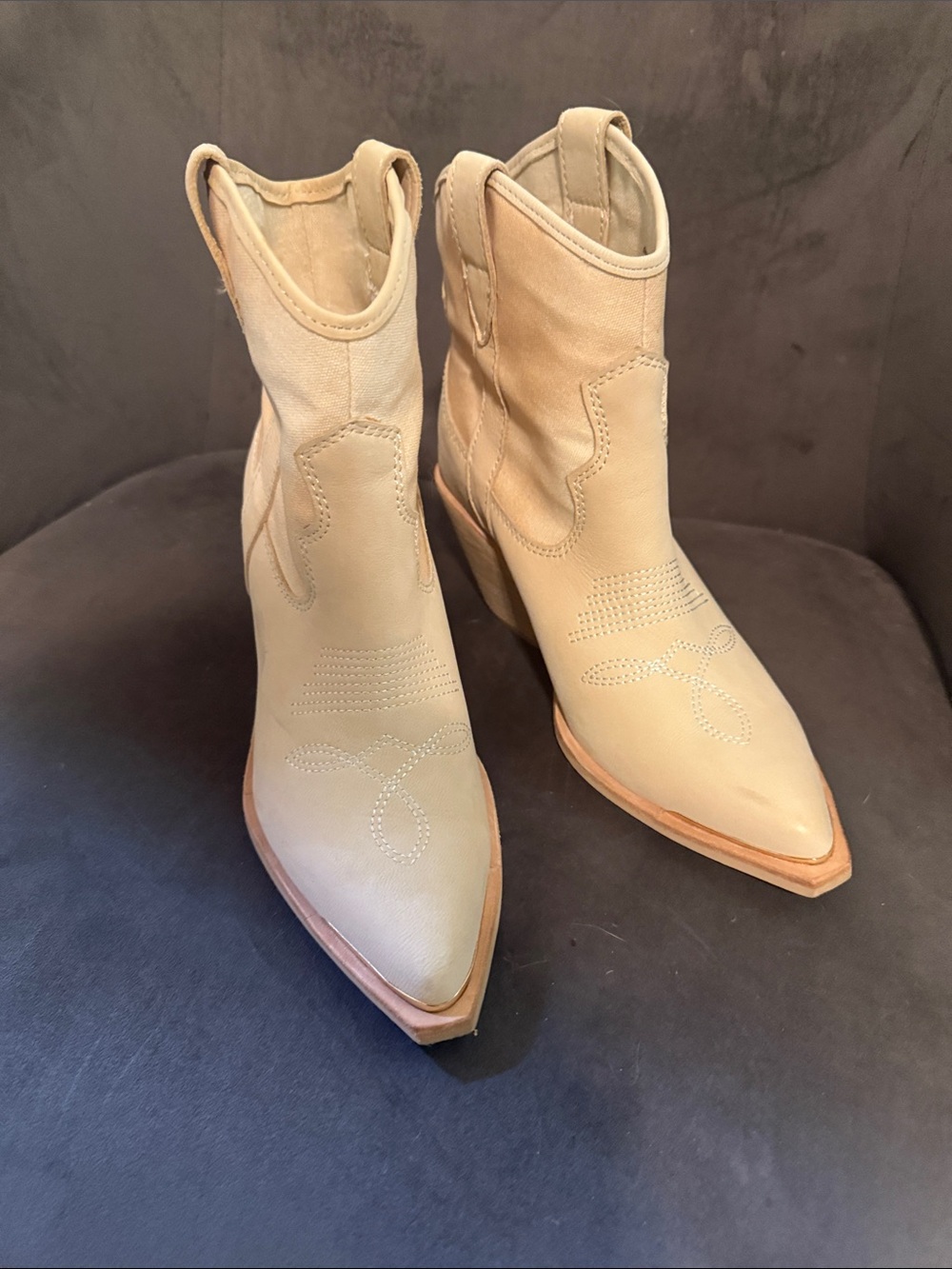 DOLCE VITA Bone Western Ankle Boots